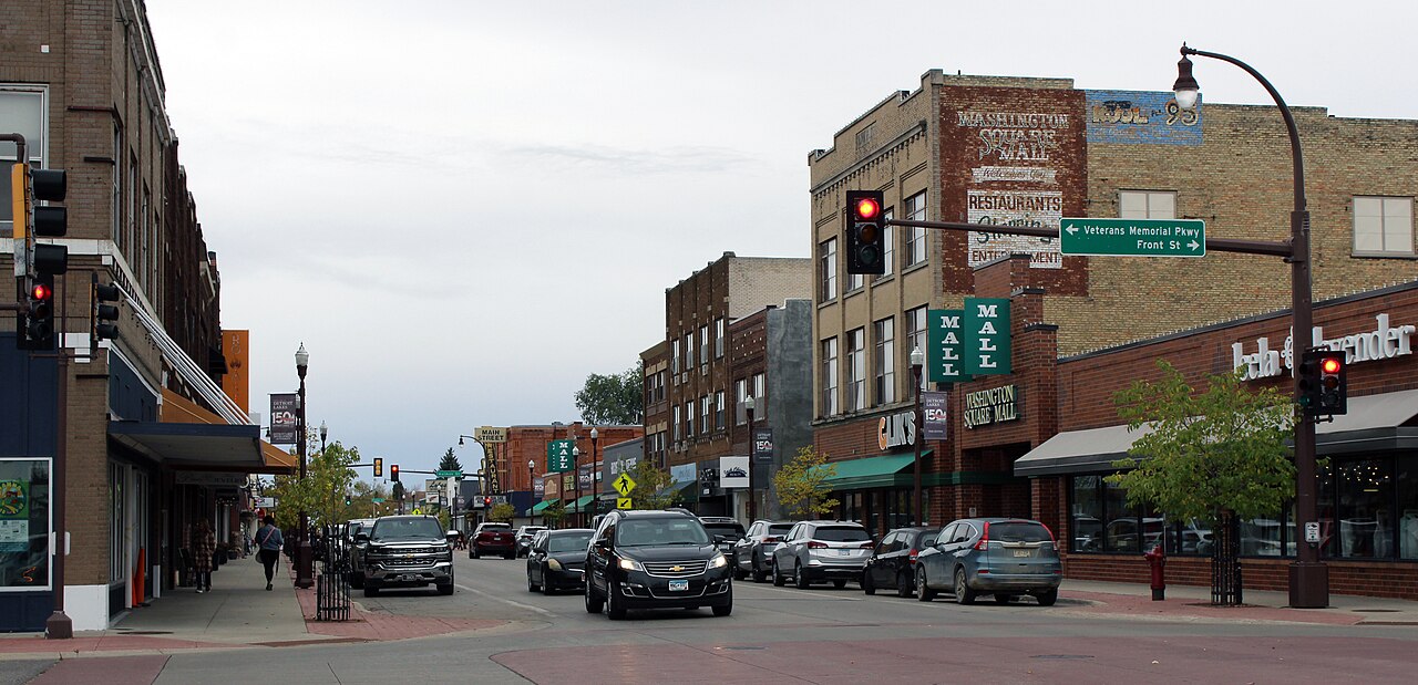 Brick storefronts along Washington Avenue at Front Street in Detroit Lakes